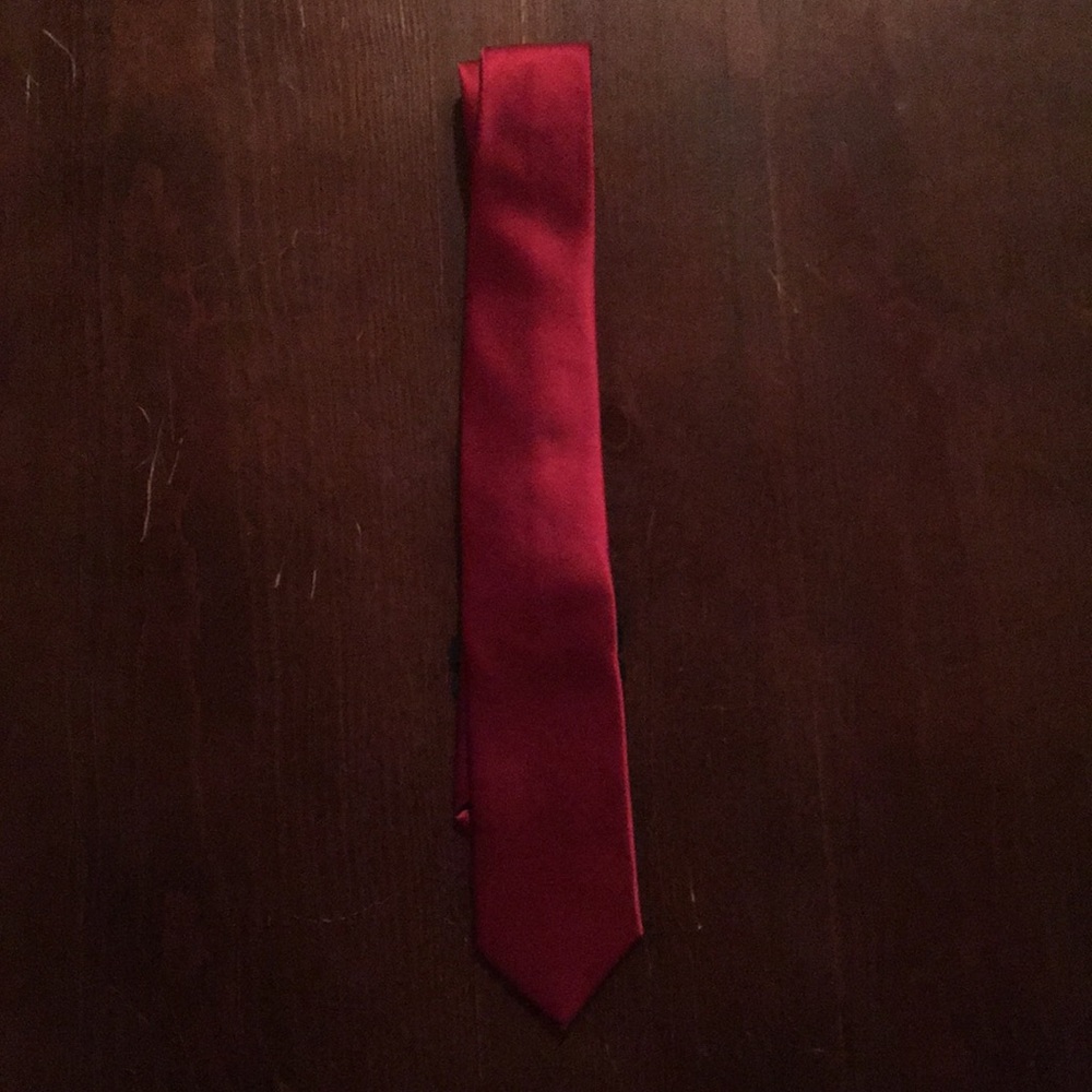 🚫SOLD🚫 Red tie NEW